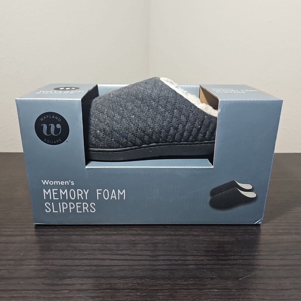 Wayland Square Ultra Soft Memory Foam Slippers Women’s Size L 10 - 11 Gray